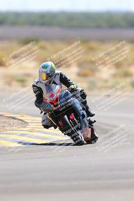 media/Sep-25-2023-Moto Forza (Mon) [[81ffa65e0a]]/B-C Group/Session 3 (Turn 16)/